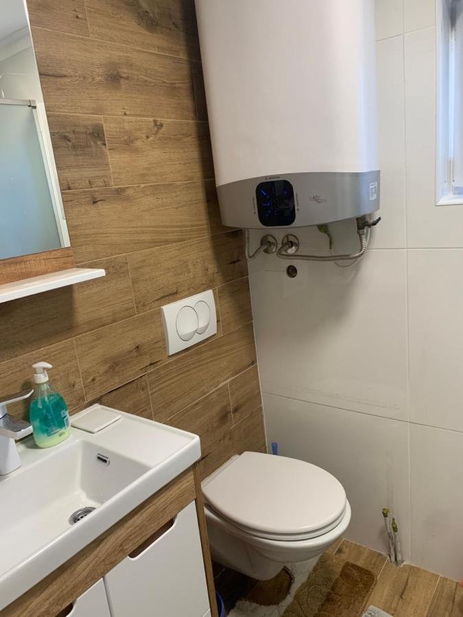Mika'S Poolhouse Villa Beograd Eksteriør bilde