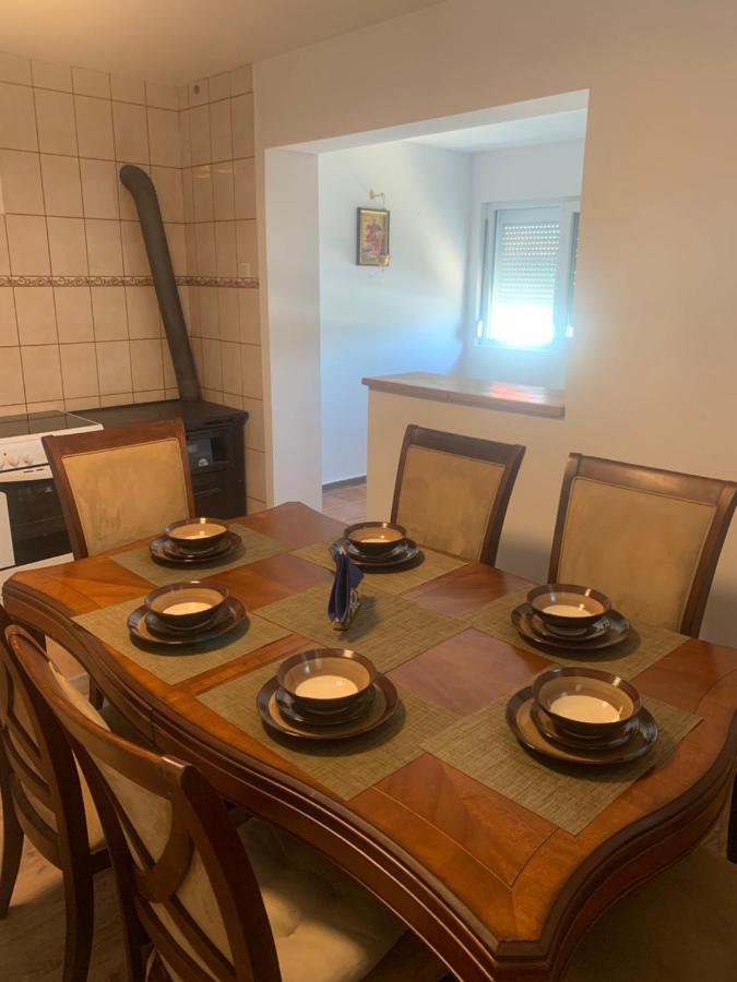 Mika'S Poolhouse Villa Beograd Eksteriør bilde