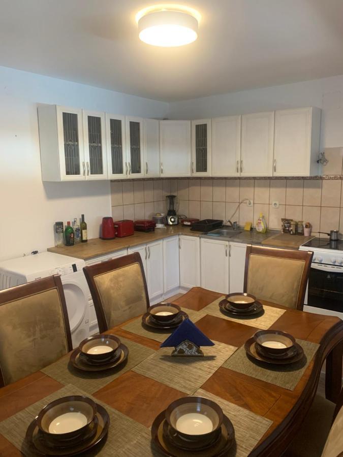 Mika'S Poolhouse Villa Beograd Eksteriør bilde