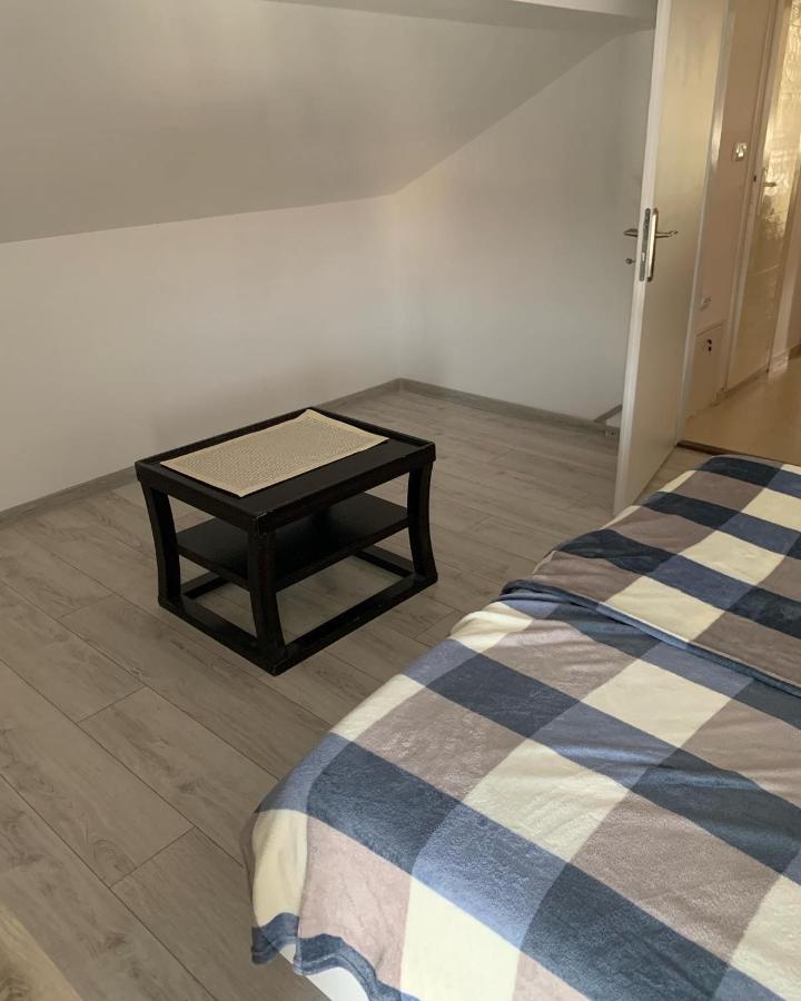 Mika'S Poolhouse Villa Beograd Eksteriør bilde