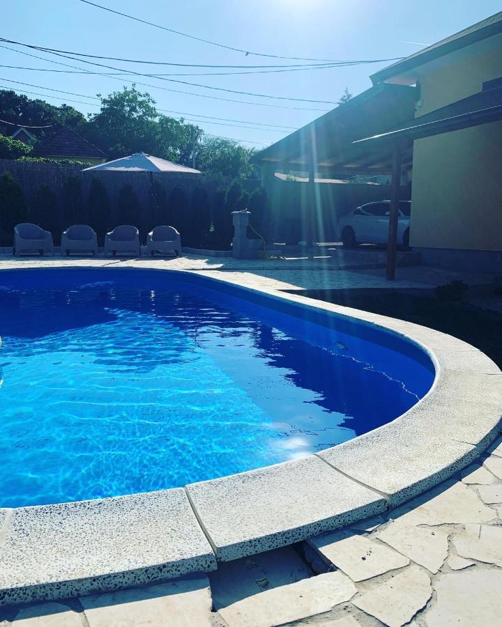 Mika'S Poolhouse Villa Beograd Eksteriør bilde