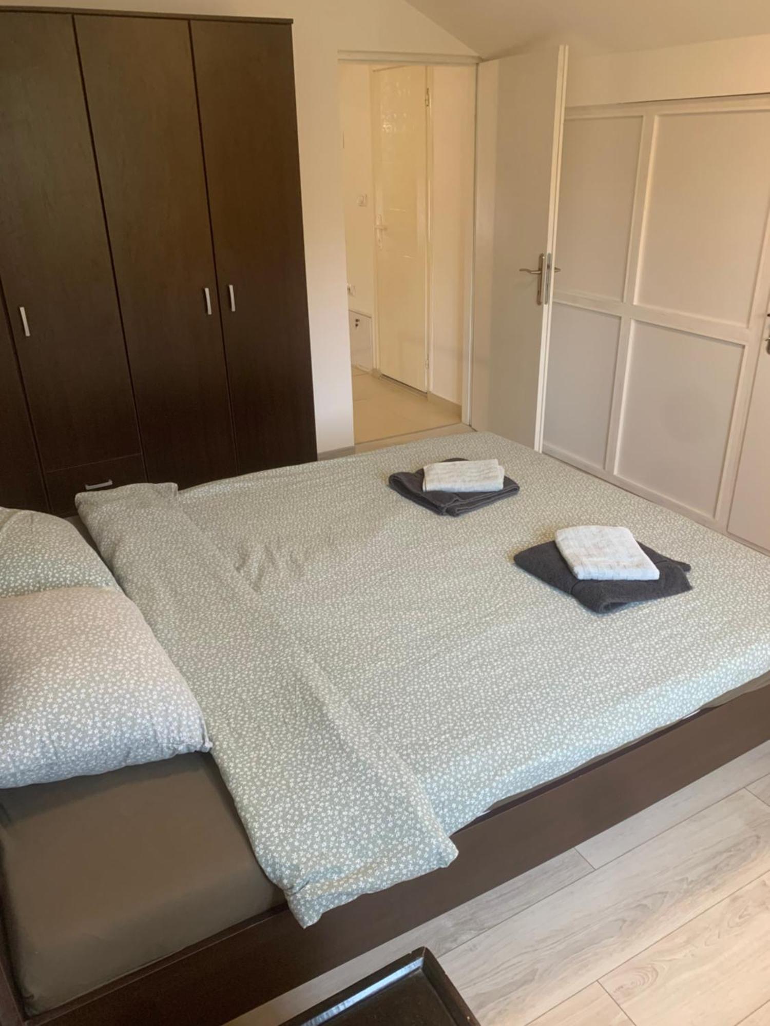 Mika'S Poolhouse Villa Beograd Eksteriør bilde